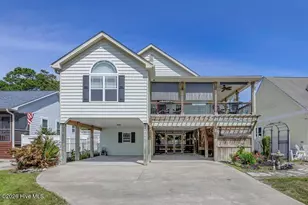 104 NE 8th St, Oak Island, NC 28465 - Photo 3