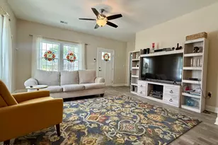 12321 Mallard Creek Dr, Laurinburg, NC 28352 - Photo 3