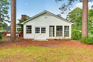 207 W 3rd St, Princeton, NC 27569 - Photo 53