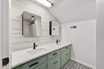 207 W 3rd Street, Princeton, NC 27569 - Photo 41