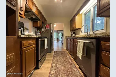 220 Drumar Court, Southern Pines, NC 28387 - Photo 9