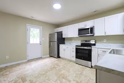 2033 Brandymill Lane, Jacksonville, NC 28546 - Photo 5