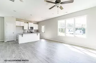 28 W Coulter Ct, Selma, NC 27576 - Photo 3