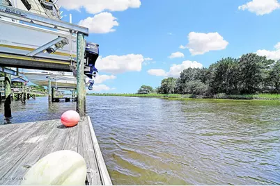 115 SW Yacht Drive, Oak Island, NC 28465 - Photo 5
