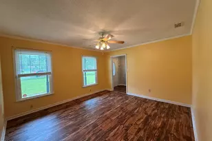 111 Old Post Ct, Jacksonville, NC 28546 - Photo 3
