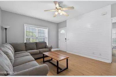 111 Hanby Avenue, Carolina Beach, NC 28428 - Photo 7