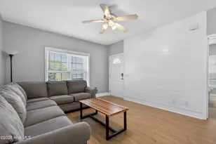 111 Hanby Ave, Carolina Beach, NC 28428 - Photo 7