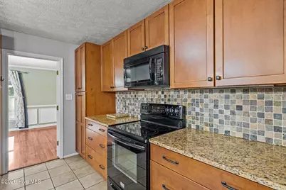 215 Canterbury Road, Southern Pines, NC 28387 - Photo 17