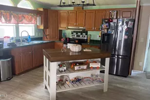 1038 Blackburn Hollow Rd, Purlear, NC 28665 - Photo 5