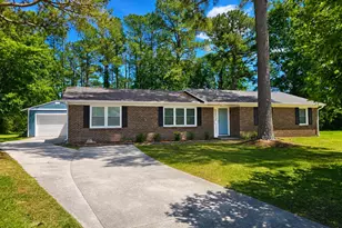 34 Heritage Ct, Jacksonville, NC 28540 - Photo 3