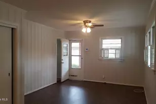 402 S Madison Ave, Goldsboro, NC 27530 - Photo 3