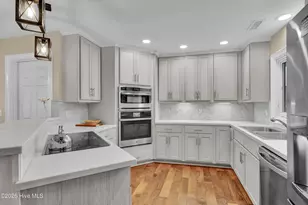 1921 Prestwick Ln, Wilmington, NC 28405 - Photo 13