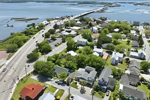 105 S Webb St, Swansboro, NC 28584 - Photo 21