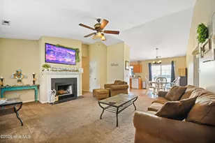 200 Essex Ct, Richlands, NC 28574 - Photo 5