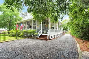 3007 W Oak Island Dr, Oak Island, NC 28465 - Photo 3