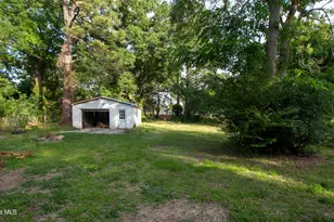 6757 Pitt St, Grifton, NC 28530 - Photo 9