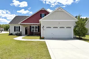517 New Hanover Trl, Jacksonville, NC 28546 - Photo 1
