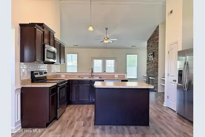 517 New Hanover Trail, Jacksonville, NC 28546 - Photo 11
