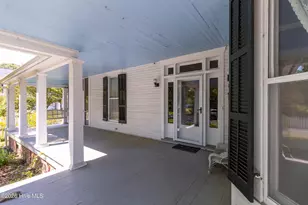 105 N Granville St, Edenton, NC 27932 - Photo 5