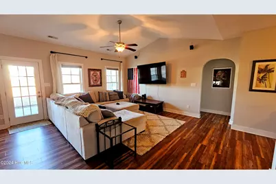 307 Garland Shores Drive, Hubert, NC 28539 - Photo 3