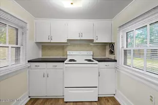 501 N Raiford St, Selma, NC 27576 - Photo 17