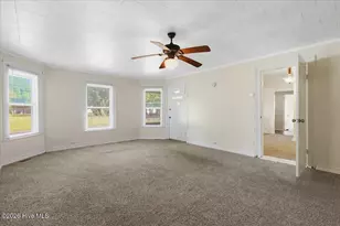 501 N Raiford St, Selma, NC 27576 - Photo 11