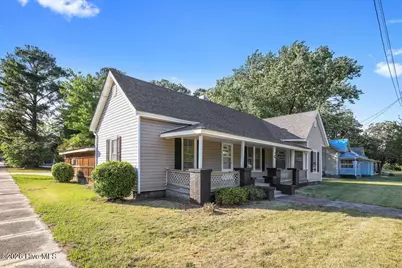 501 N Raiford Street, Selma, NC 27576 - Photo 3