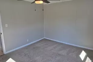 502 S Sycamore St, Fremont, NC 27830 - Photo 9