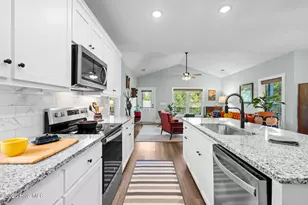 116 NE 13th St, Oak Island, NC 28465 - Photo 17