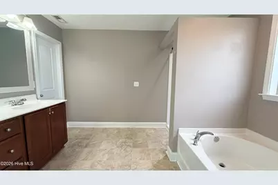 304 Vilas Way S, Jacksonville, NC 28546 - Photo 13