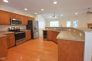 120 Hilda Dr, New Bern, NC 28562 - Photo 3