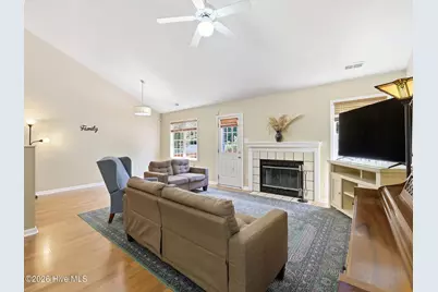 104 Chestnut Court, Jacksonville, NC 28546 - Photo 5