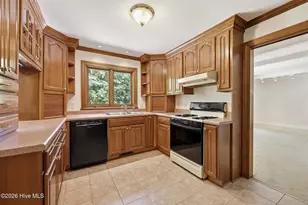 225 Churchill Dr, Greenville, NC 27858 - Photo 17