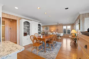 907 Ocean Blvd W, Holden Beach, NC 28462 - Photo 11