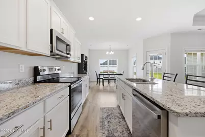 103 Jackson Heights, Jacksonville, NC 28546 - Photo 13