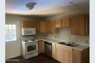 106 Hawthorne Drive, Wilmington, NC 28403 - Photo 5
