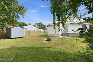 707 N B St, Bridgeton, NC 28519 - Photo 37