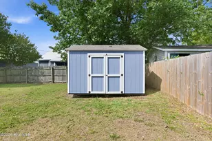 707 N B St, Bridgeton, NC 28519 - Photo 35