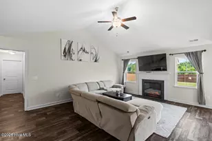 310 James Hedrick Ct, Jacksonville, NC 28540 - Photo 5