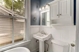 108 N 8th St, Wilmington, NC 28401 - Photo 17