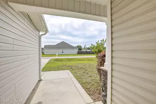 309 Cadenza Ln, Richlands, NC 28574 - Photo 37
