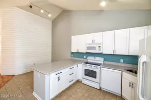 218 Eucalyptus Ln, Wilmington, NC 28412 - Photo 5