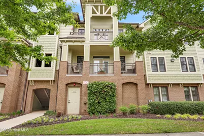 561 Garden Terrace Drive #204, Wilmington, NC 28405 - Photo 1