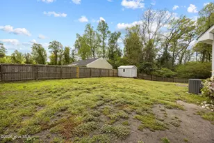 408 Estate Dr, Jacksonville, NC 28540 - Photo 33