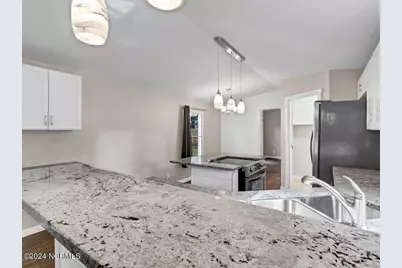 718 Shell Street, Hampstead, NC 28443 - Photo 5