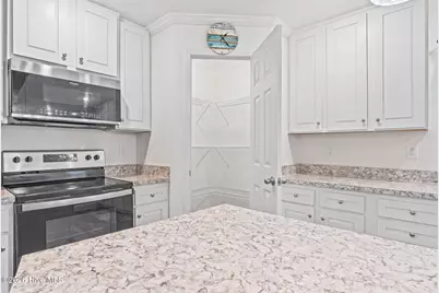 2613 Erwin Street SW, Supply, NC 28462 - Photo 5