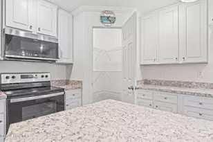 2613 Erwin St SW, Supply, NC 28462 - Photo 5