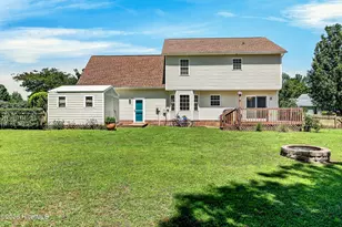 301 Robert Scott Cir, Swansboro, NC 28584 - Photo 37