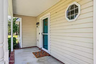 301 Robert Scott Cir, Swansboro, NC 28584 - Photo 5