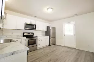 209 Mesa Ln, Jacksonville, NC 28546 - Photo 7